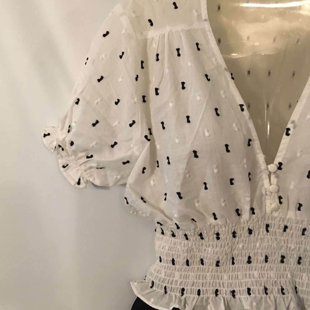 NWOT🌟Darling Oliviaceous Top - Picture 4 of 14